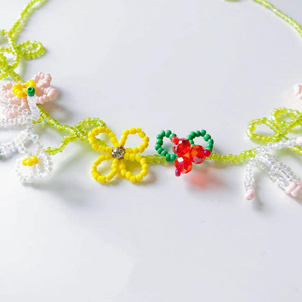 MEADOW FLOWER BEADED NECKLACE